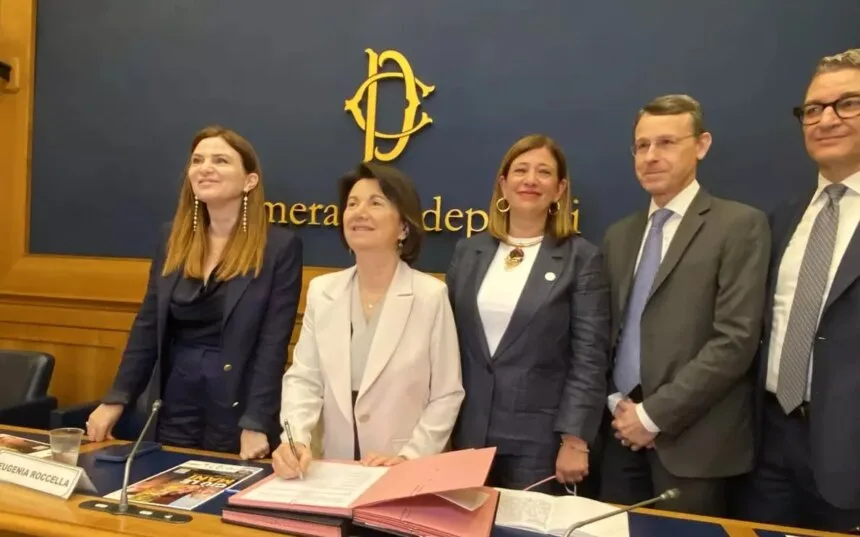 AF875820 53A1 417D A205 C799E6B2D910 1