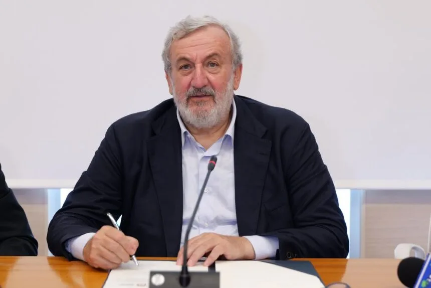 Michele Emiliano 22 1