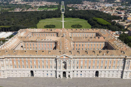 panoramica Reggia scaled 1