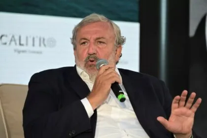 Michele Emiliano 1 1