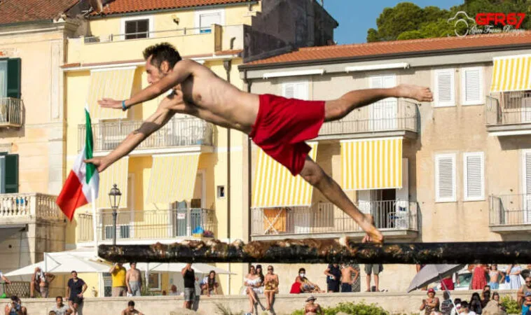 A Santa Maria di Castellabate la 124ª edizione de “La Stuzza” 2 stuzza vecchia edizione