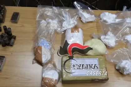 cocaina, munizioni e giubbotto antiproiettile