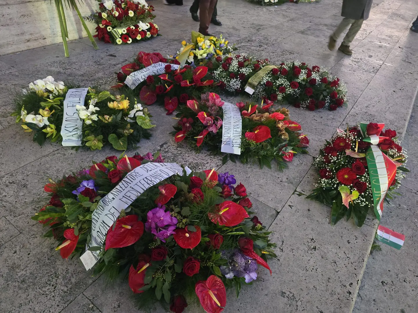 Napoli saluta Davide Tizzano, folla e commozione ai funerali del campione olimpico e presidente della Federcanottaggio 6 20251230 170433