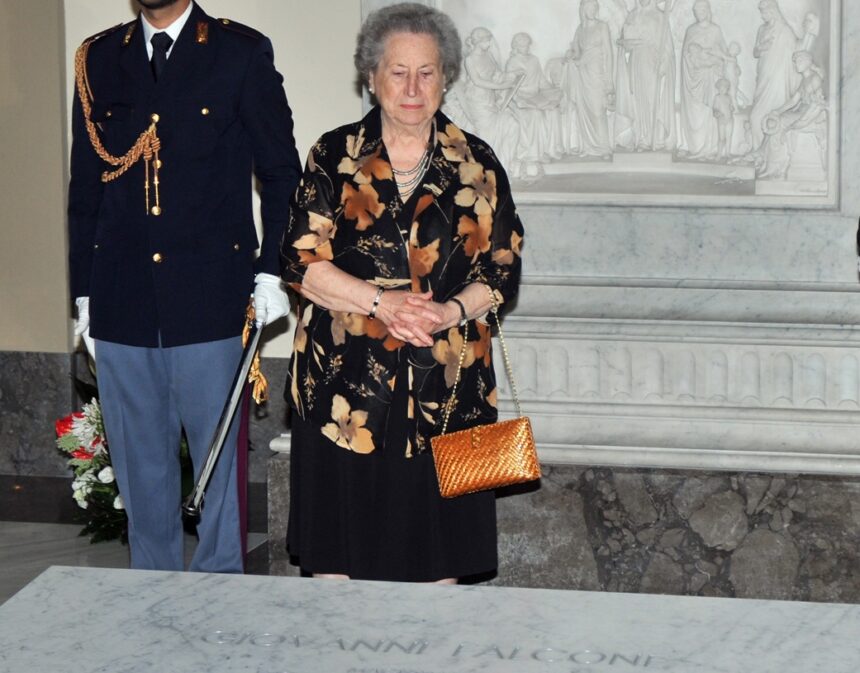 Anna Falcone