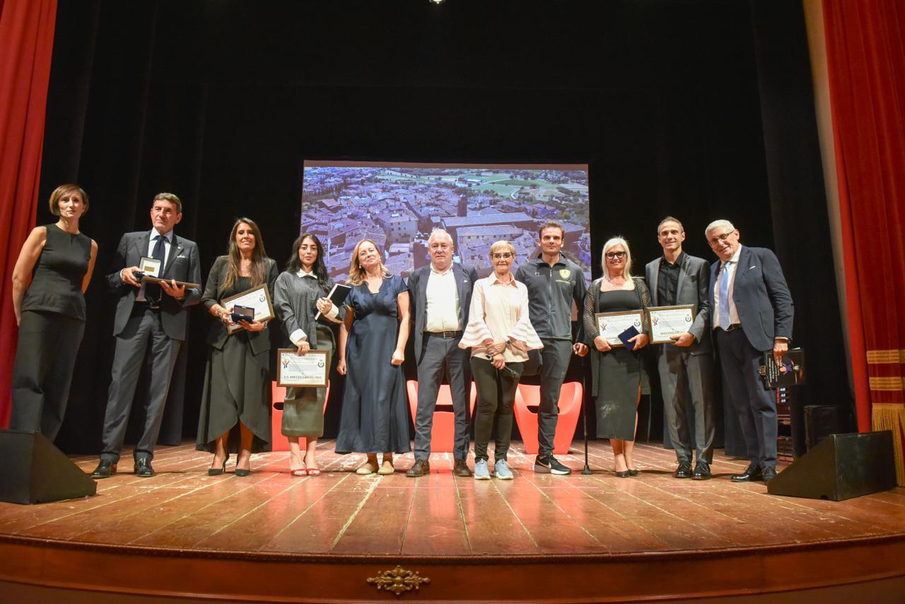 Harmony Award, Monte San Savino si unisce alle stelle dello sport contro la violenza /Fotogallery 7 Harmony Award gruppo