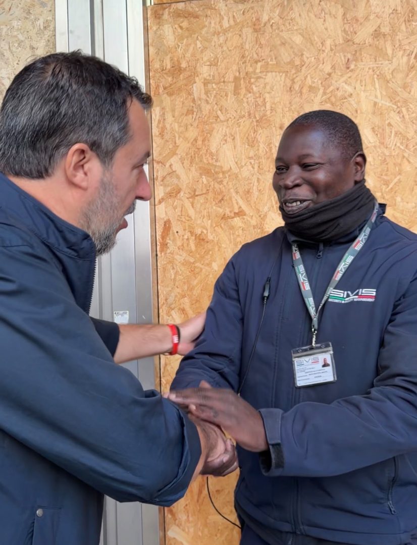 Sopralluogo di Matteo Salvini in centro a Milano nelle zone colpite da violenze e saccheggi 3 Salvini 3